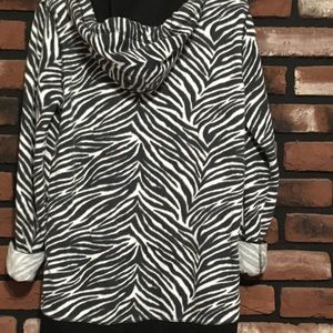 PINK Victoria's Secret Tops - Rare PINK zebra 🦓 hoodie PINK Victoria's Secret Tops - Rare PINK zebra 🦓 hoodie